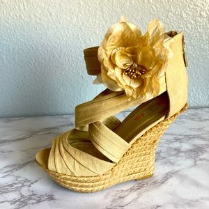 Creamy Floral Wedges
